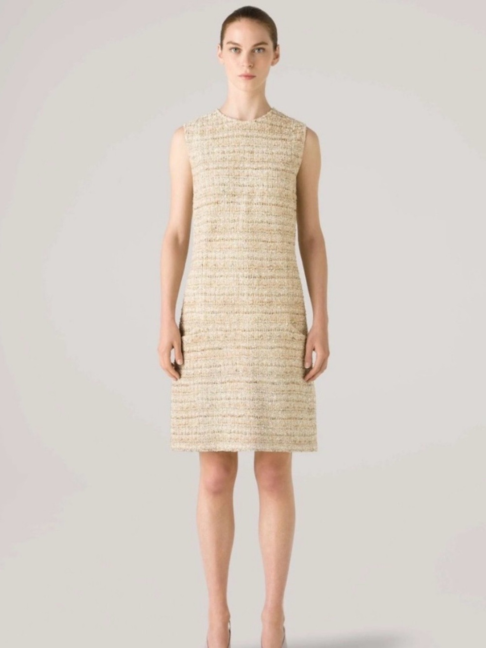 St. John New Sleeveless Tweed Knit Dress Jewel Neck Pockets Neutral Sz 8 $1,495 - Picture 6 of 16